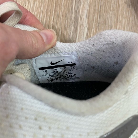 NIKE METCON 4 TRAINING TRAINER SHOES WHITE GUN SMOKE PINK BLAST BLACK SI… - Picture 7 of 9